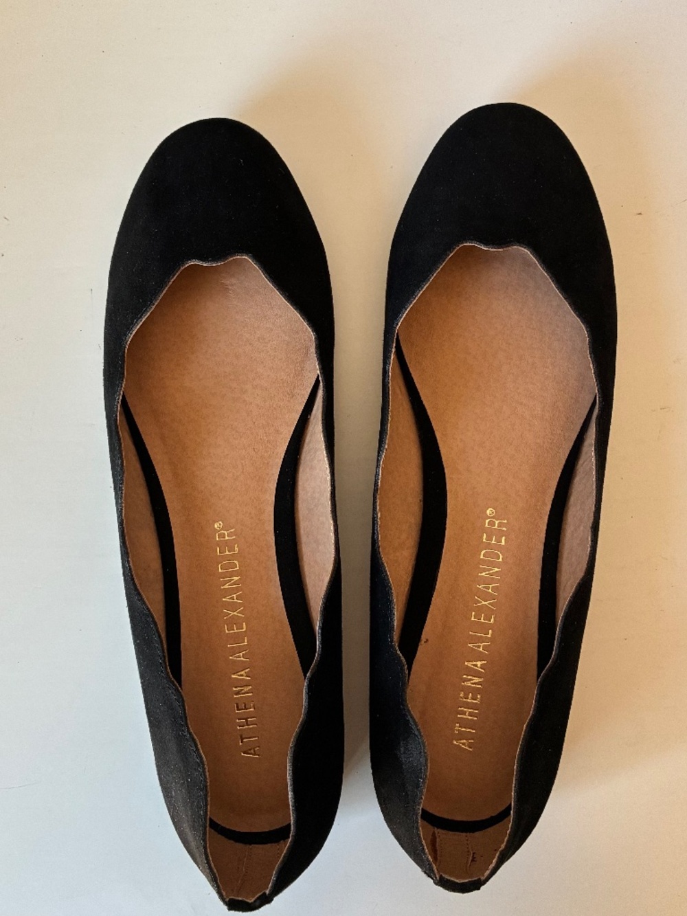 Athena Alexander Black Scalloped Ballet Flats | Women's 8.5 | Like New